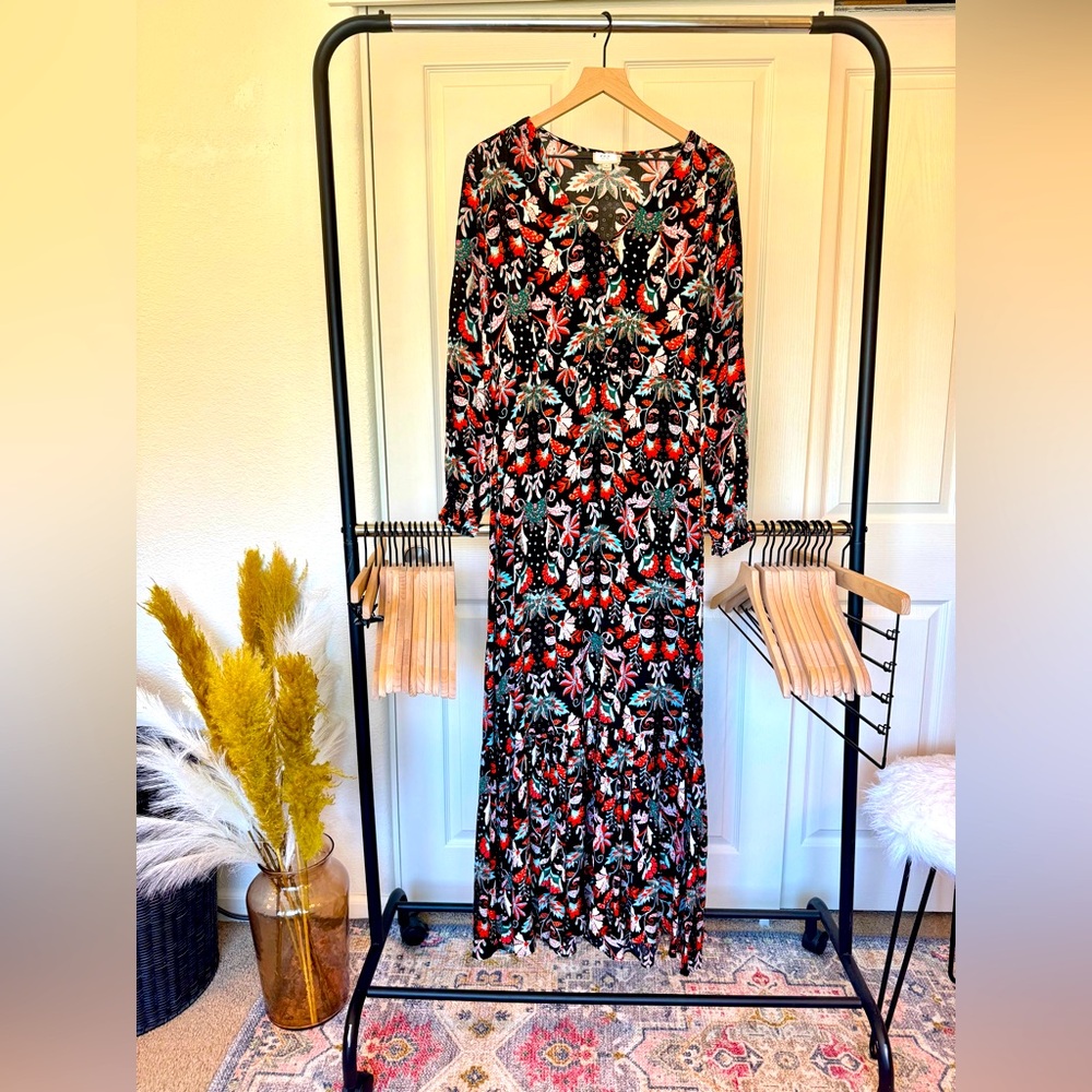 Eco medium black multi color dress